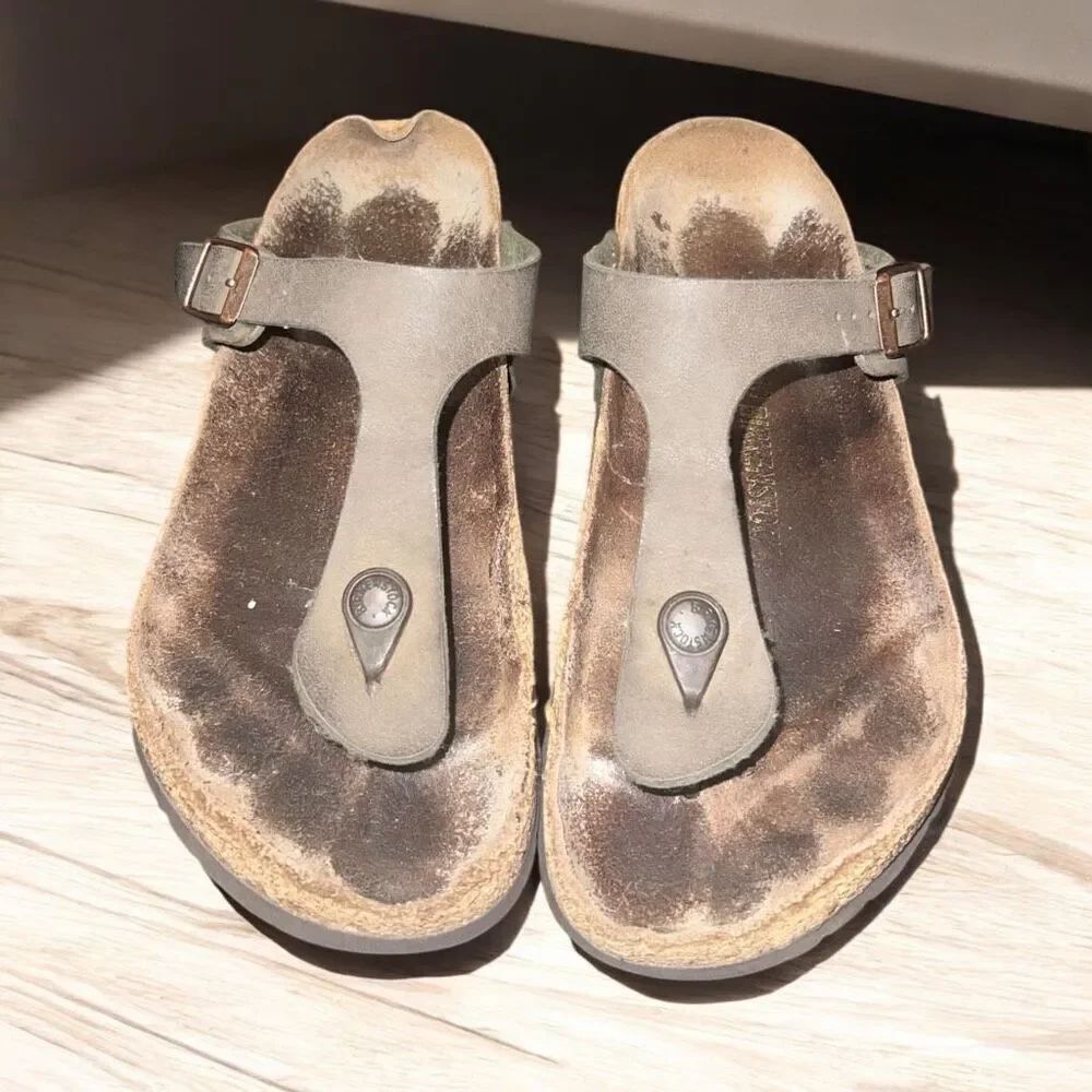 ✨Birkenstock GIZEH REGULAR Sz 40 Sandals✨